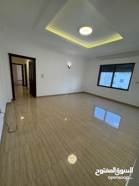 شقة طابقية مميزة للبيع في دير غبار / خلف Centro Mada Amman طريق المطار .