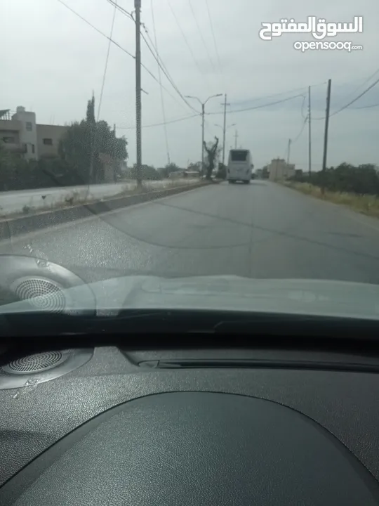 ارض سكنيه فيه حواره مفروزه للبييع