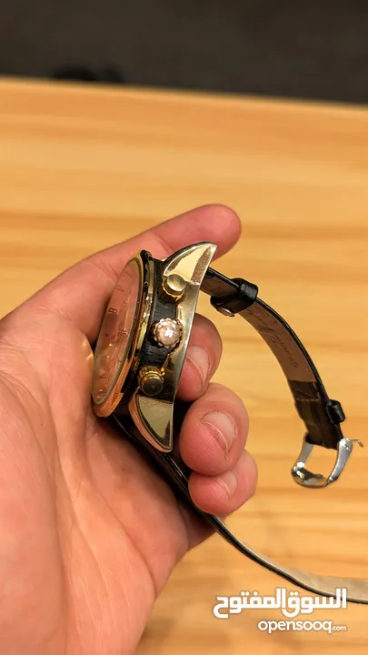ساعة bvlgari الفاخرة . بولغاري