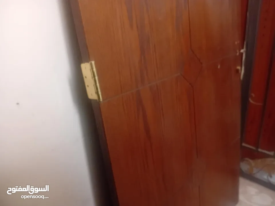 باب خشب صلد قشره بلوط