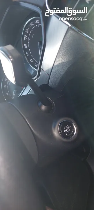 سكودا سوبير بنزين 2019 قوه محرك 2000 بجي 4 /4 280حصان تامين وترخيص شامل لعام كامل عداد قليل