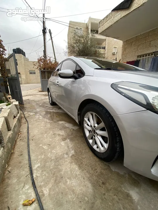كيا كي 3 - Kia K3 بحالة ممتازة للبيع