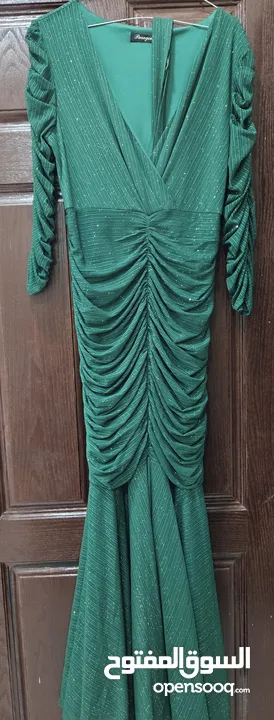 فستان سهر اخضر