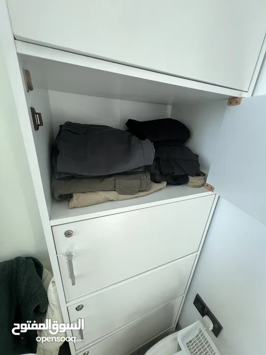 Wardrobe / Dresser With Lock