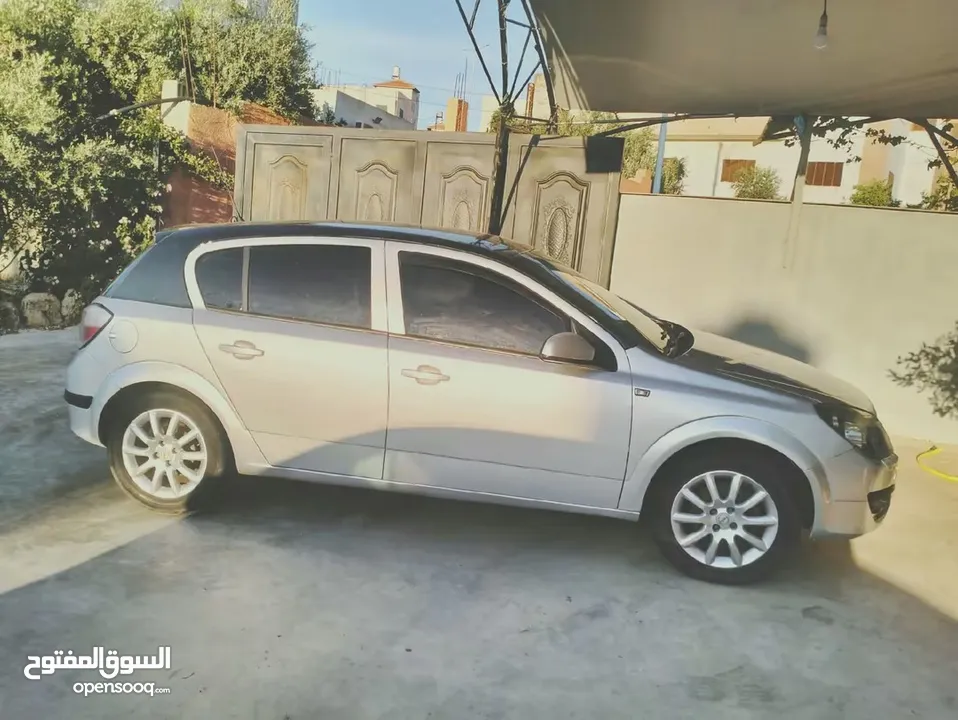اوبل استرا2006
