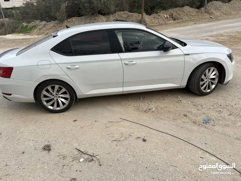 سكودا سوبير2017 بنزين 1800