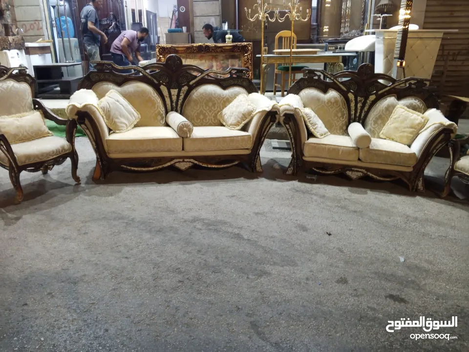 طقم كنب مرصع نحاس