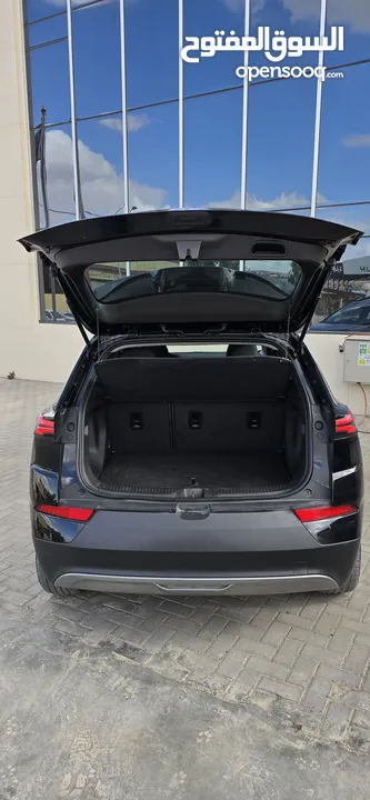 بولت EUV 2023 الحجم الكبير لون اسود ملوكي فحص B+ عداد 20 الف