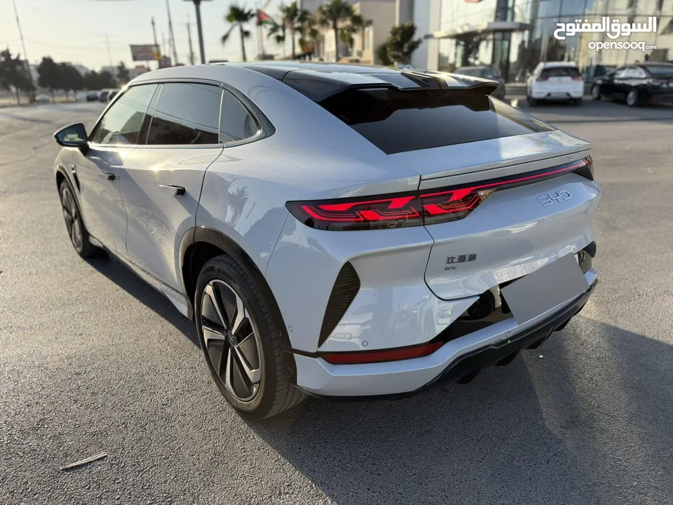 BYD SONG L 2023  متوفره لونين عظمي وفيراني  عداد اقل من 9000 كيلو  فحص كامل  لا يوجد اقساط شخصيه