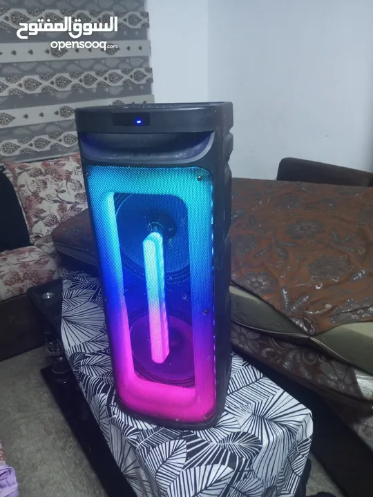 سماعه بلوتوث وفلاشه صوت قوي جدا