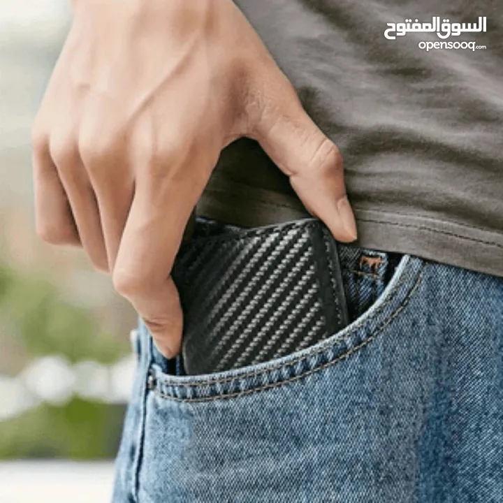 محافظ رجالي حجم صغير جلد صناعي وحافظة بطاقات لون اسود كاربون فايبر