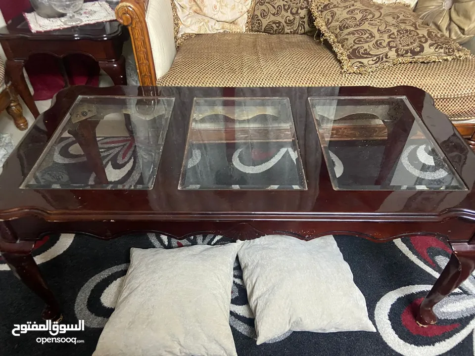 طاولات وسط للبيع