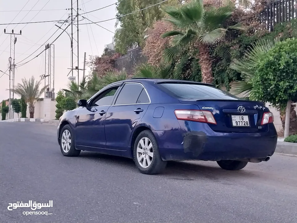 تيوتا كامري لون كحلي مميز فحص 4 جيد فل الفل بفتحه بسعر مغري قابل للبدل
