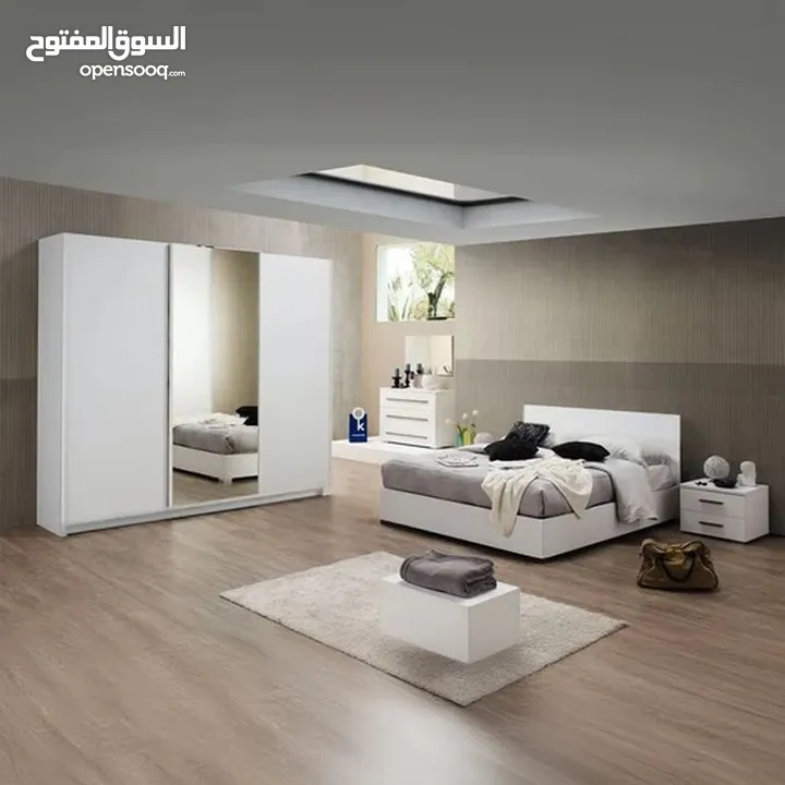 شقق جديده اربعه غرف في جميع مناطق عمان الغربيه ايجار سنوي هيئات  دوبلماسيه سفارات ،مؤثث مع اثاث فخم
