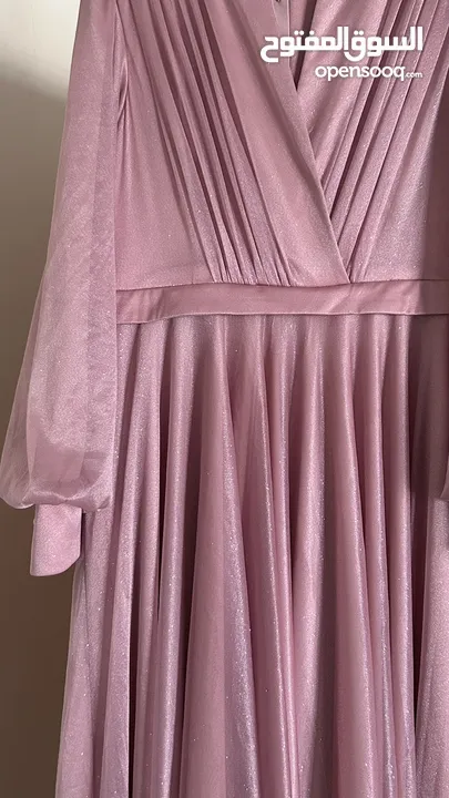 فستان وردي من ماركة تركية