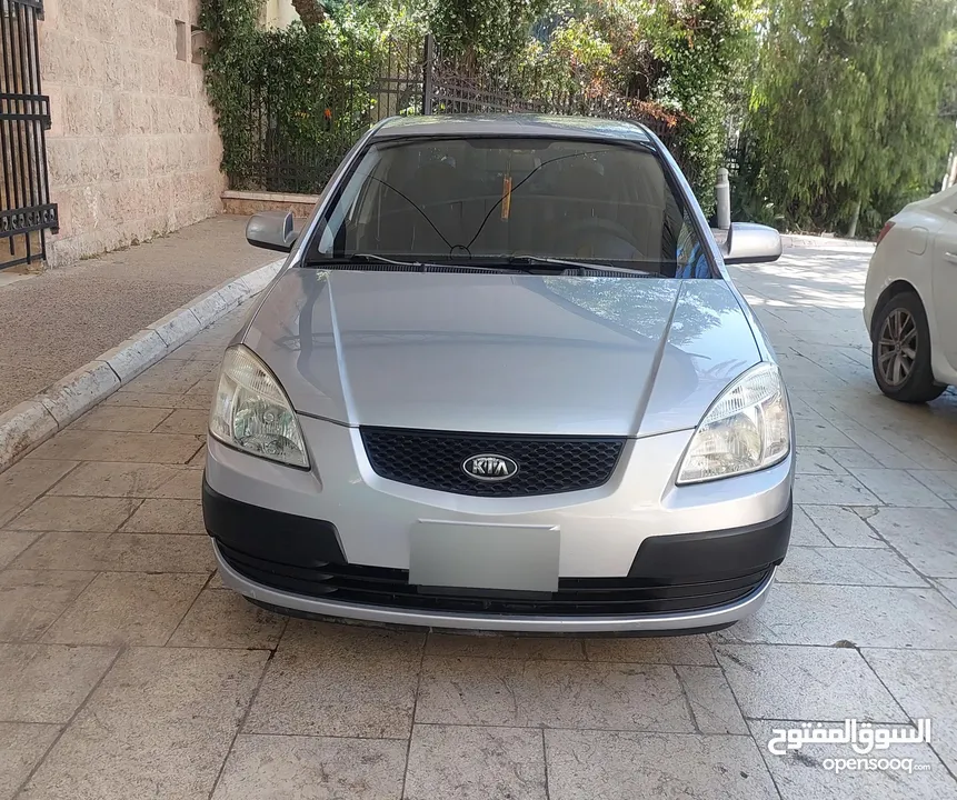 كيا ريو موديل 2009 بنزين اتوماتيك