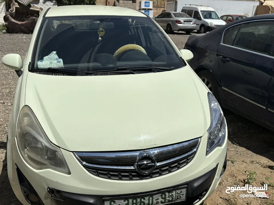اوبل كورسا 2012 للبيع