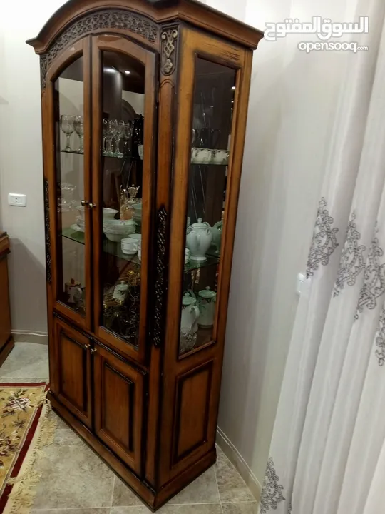 طاولة سفره بحال الوكاله