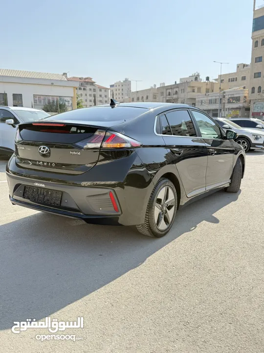 هونداي ايونك ترخيص 2022 محرك 1600 هايبرد جير أوتوماتيك 141 حصان