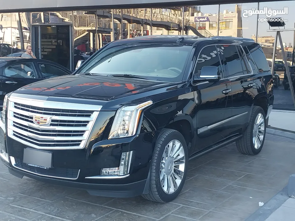 كاديلاك اسكاليد وارد الوكالة قاطع مسافة 29000km فقط صنف platinum