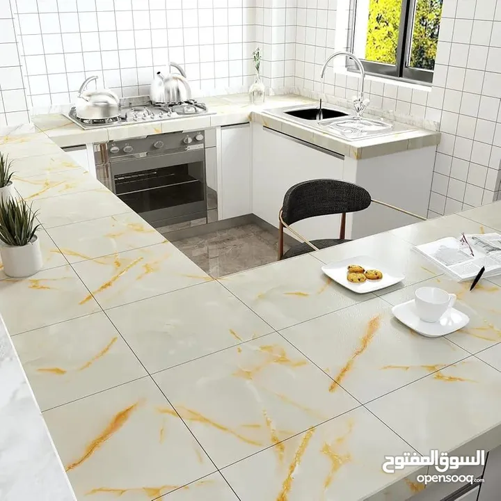 بلاط تلزيق فاخر بعدّة ألوان وتصاميم أنيقة خامة قوية ومتينة بتصميم يشبه الرخام الحقيقي