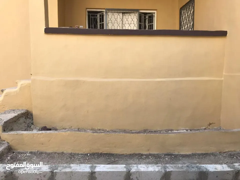 فرصة للاستثمار او السكن! بيت للبيع في الأشرفية – بجانب مستشفى البشير!