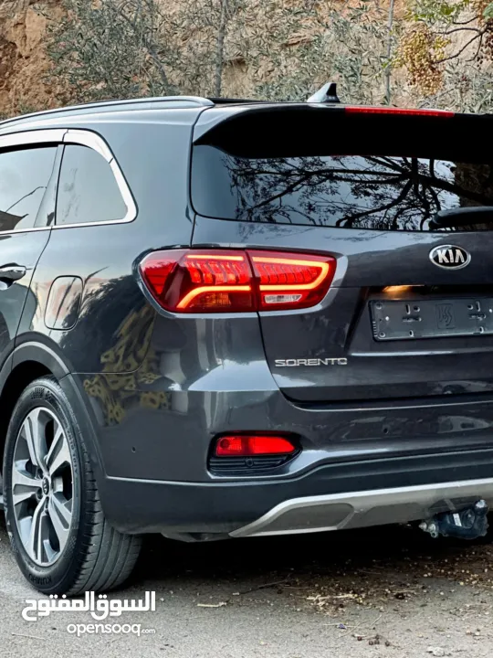 كيا سورنتو فل الفل مسكر أضافات جي تي لاين بحالة الشركة لسا المميز بكل تفاصيلو وأقل سعر بسوق