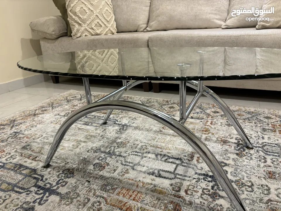 Glass table great condition