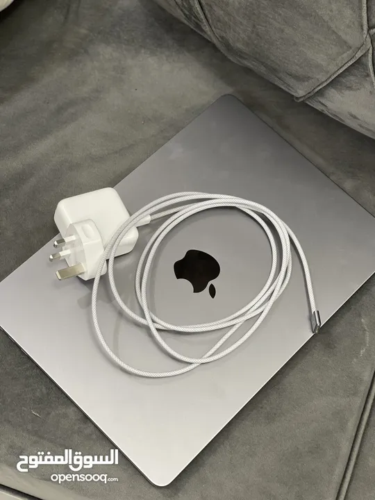 ماك بوك اير  MacBook Air M3 (ضمان سنتين ضد الكسر)