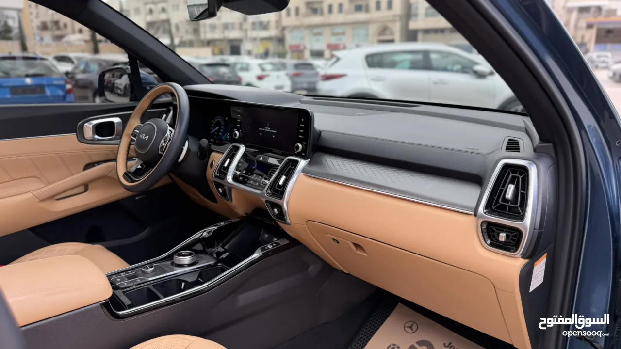 كيا سورينتو بزنز ترخيص 2023 محرك 1600 هايبرد   240 حصان دفع  4×4