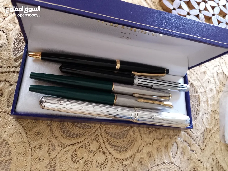 اقلام حبر عادي و ريشه ماركات عالميه بحاله ممتازه وجيده جدا بسعر مغري جداً
