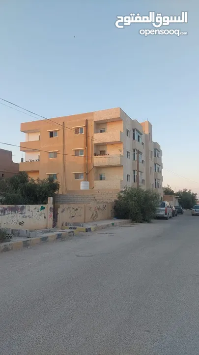 شقة للبيع معان طريق اذرح