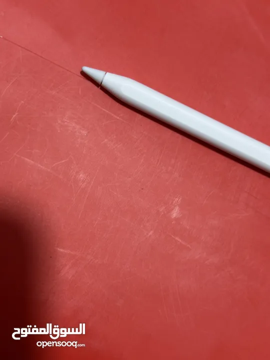 قلم ابل برو Apple Pencil pro.
