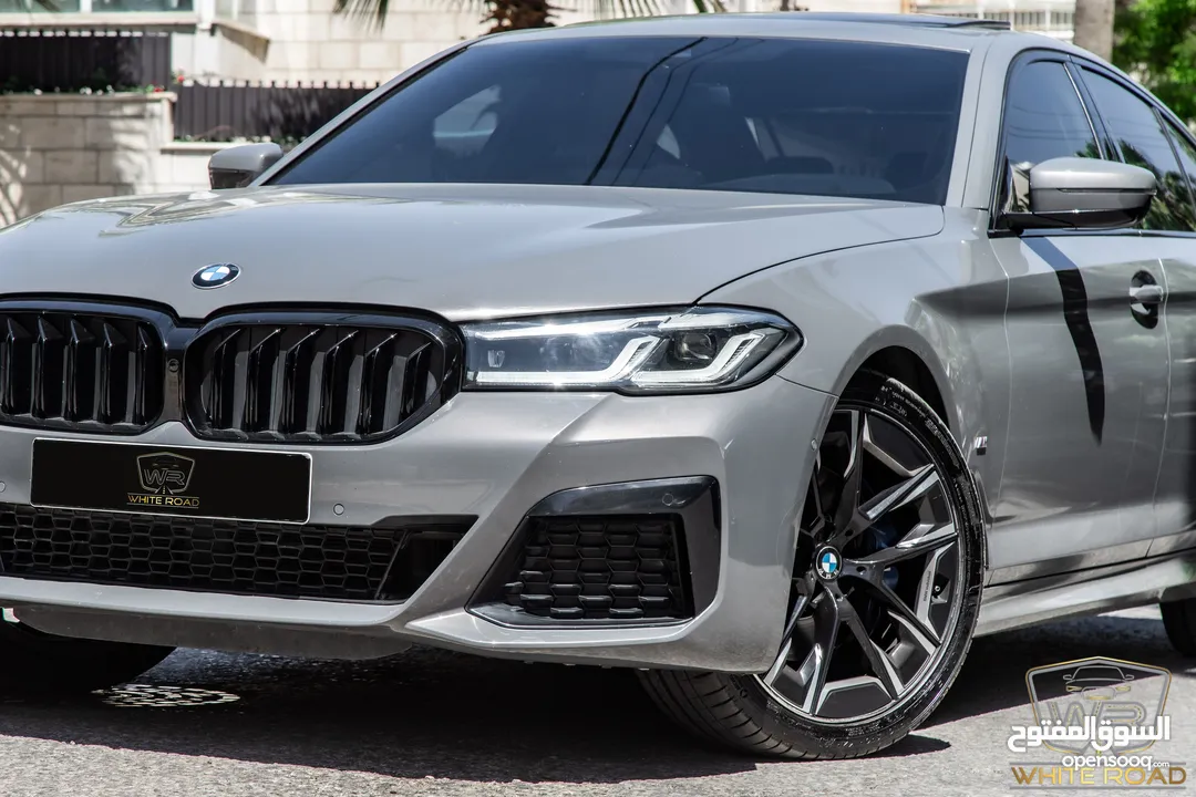 Bmw 530I 2023 M kit Gasoline   السيارة مميزة جدا و قطعت مسافة 75,000 كم فقط