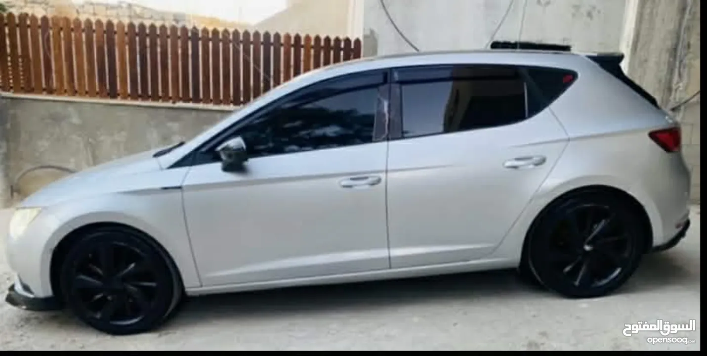 سيات ليون 2015 للبيع