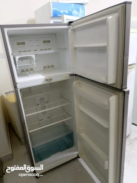 Daewoo refrigerator good condition for sale