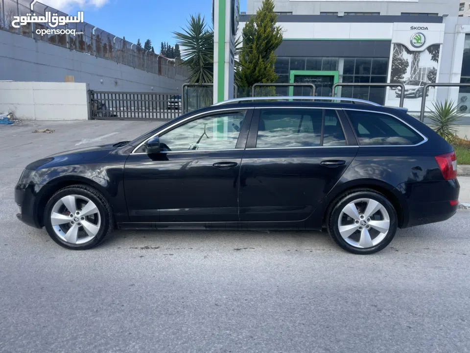 سكودا اكتافيا ستيشن واسعة