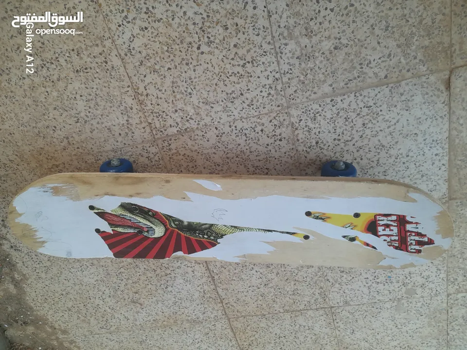 بسكليت و زلاجة كونان و سكوتر للبيع . المفرق