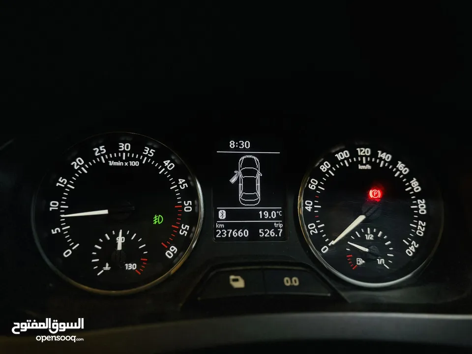 رابيد 2015 ديزل 1.6 جير عادي اصل برايفت سعر ممتاز و سيارة ممتازة