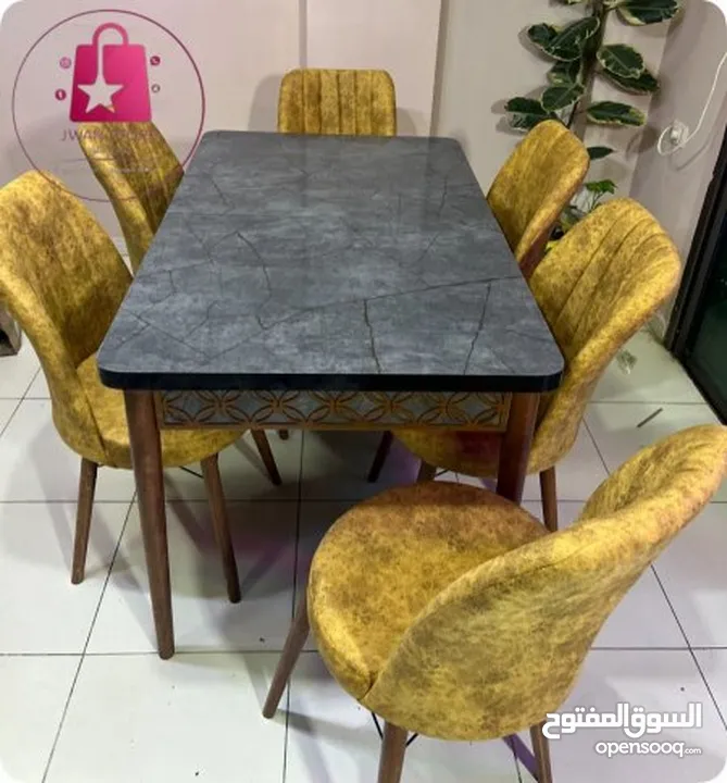 طاولات سفرة مع 6 مقاعد