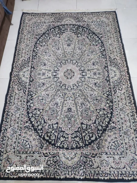 سجاد صناعة تركية مستعمل ع الخفيف.                 .                                    .
