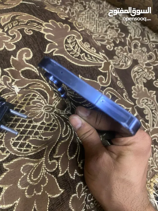 سامسونج  A55 5g وكاله كما موضح بصور للبيع او البدل علا ايفون ودفع فرق مني معو شاحن الاصلي سريع جدآ..
