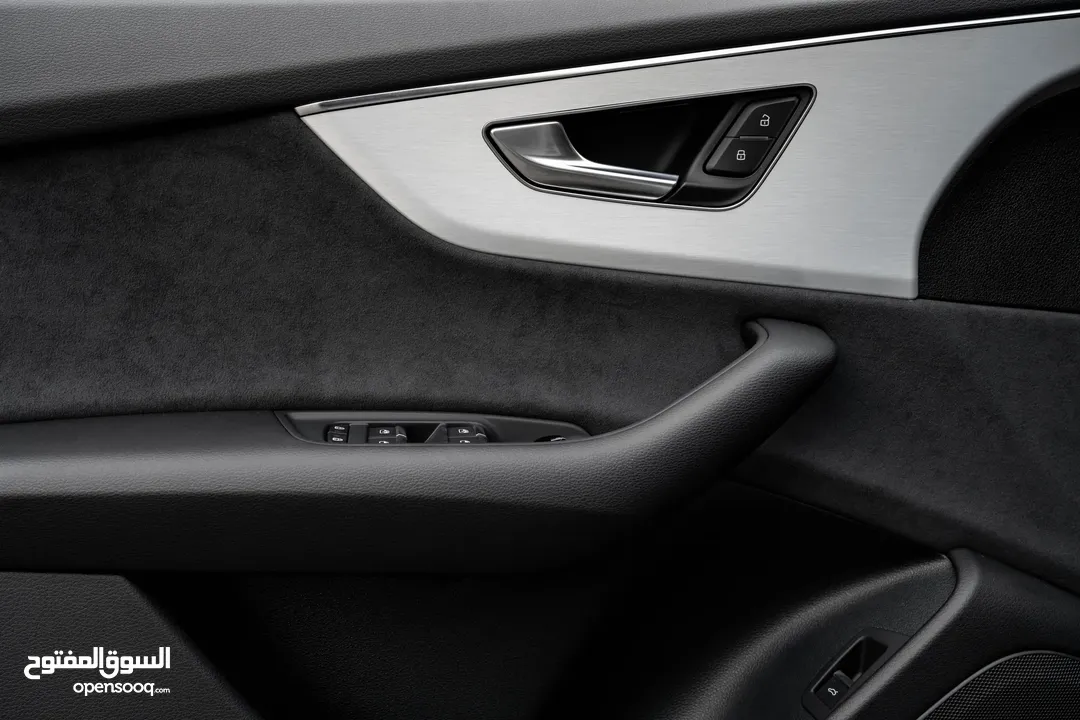 Audi Q8 S-LINE
