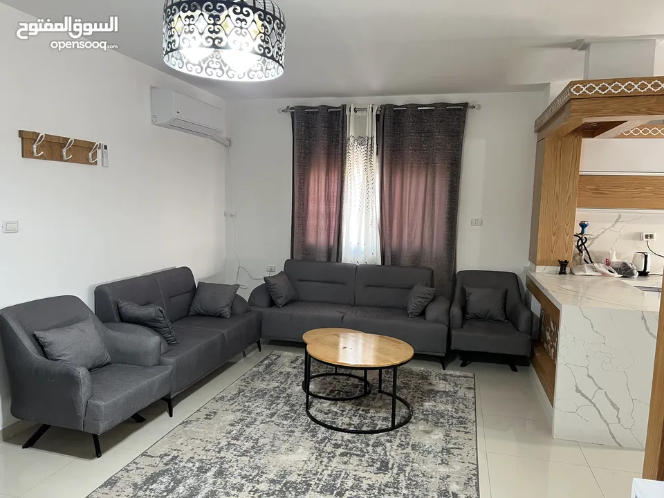 شقة مفروشة سوبر للإيجار في الطيرة - اول شارع الكرمل