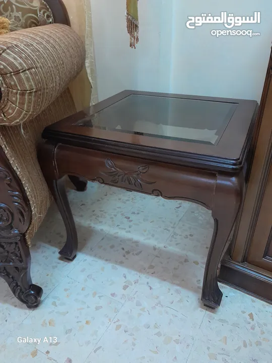 طقم كنب /9 مقاعد /منجد داخلي خشب بدل القشاط تقيل غير تجاري