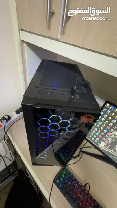 جهاز كمبيوتر قوي وممتاز لجميع الاستخدامات وبالذات للقيمنق وجميع الاستخدامات