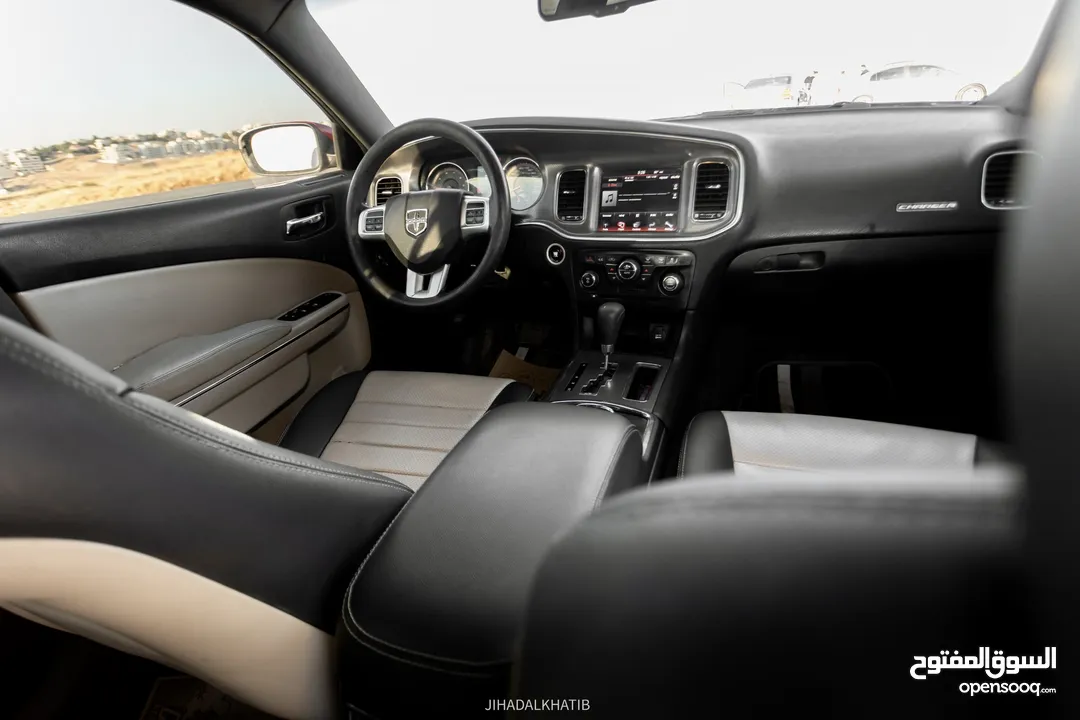 دودج تشارجر موديل 2011 Dodge Charger بحالة ممتازة !!