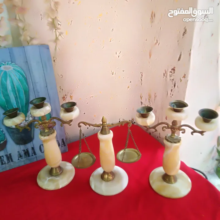 تحف منوعة وانتيكا