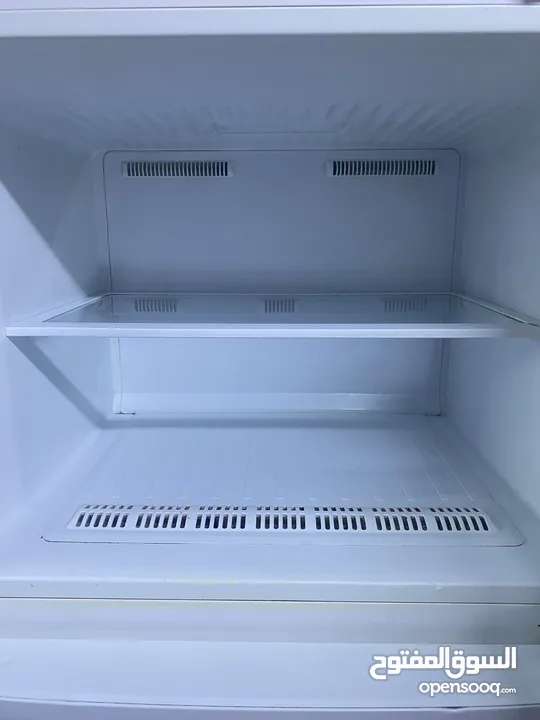 ثلاجة بيكو لون ابيض حجم عائلي