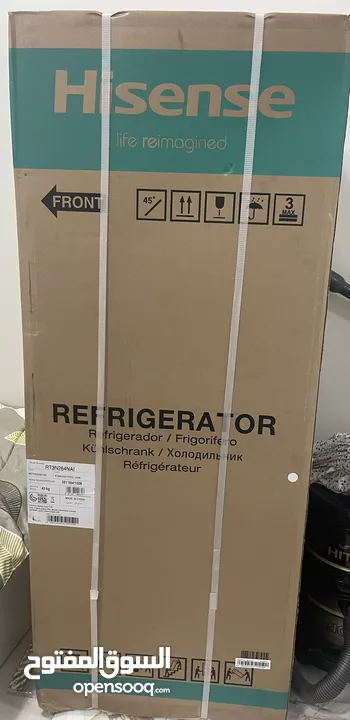 ثلاجة هايسنس ب بابين جديد جدا 260 لتراً  43 كيلو two-door refrigerator 260 liters  Brand new HİSENSE